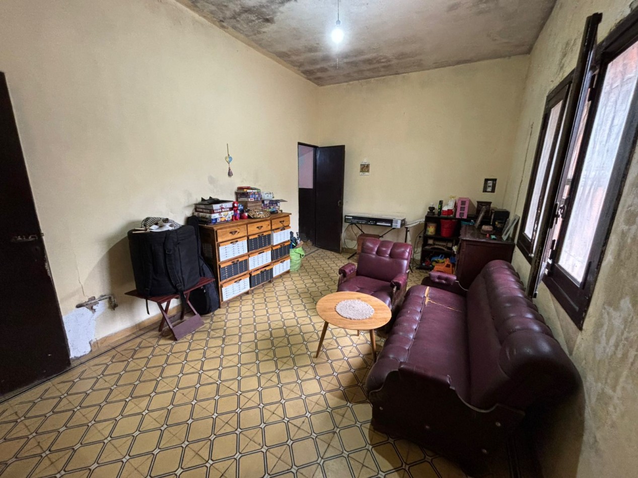 CASA CON LOTE EN MUÑIZ 