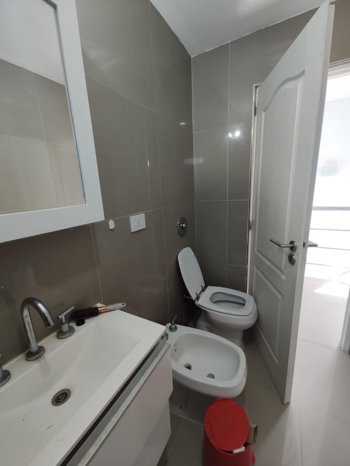 DUPLEX 3 AMBIENTES CON COCHERA