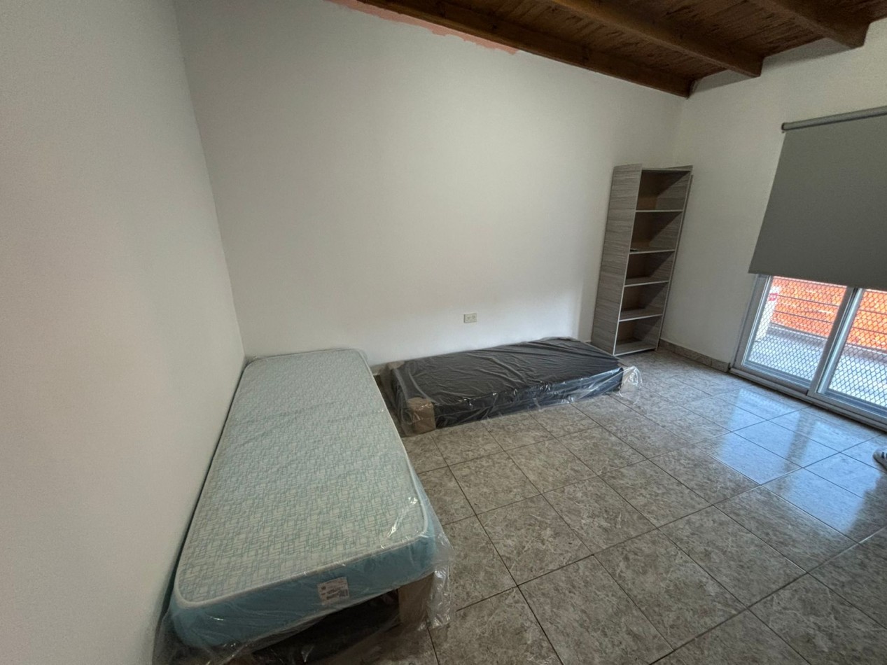 4 ambientes en venta con cochera y quincho 
