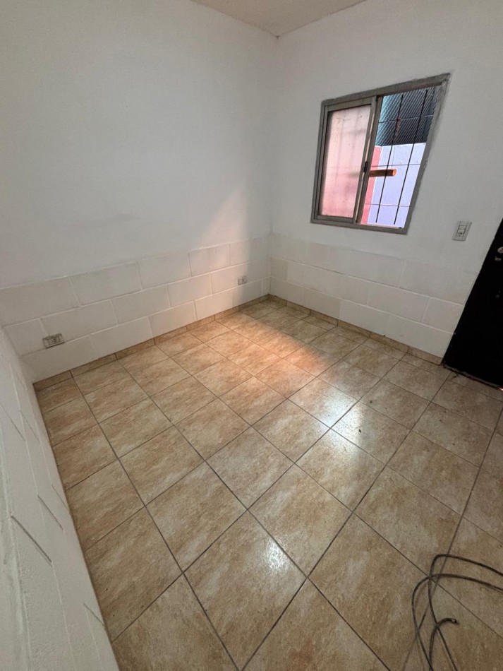 3 AMBIENTES EN PLANTA BAJA MUÑIZ 