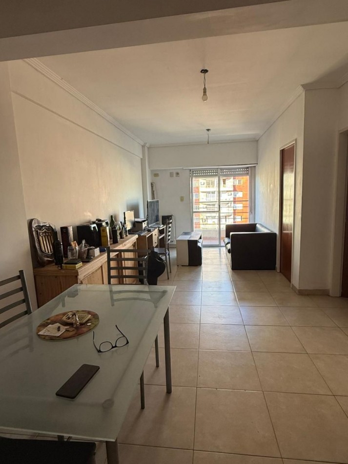 DOS AMBIENTES CON COCHERA 