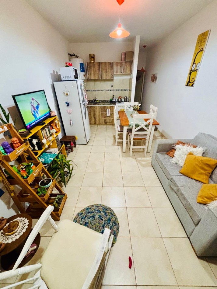 DOS AMBIENTES CON COCHERA EN PLANTA ALTA EN VENTA 