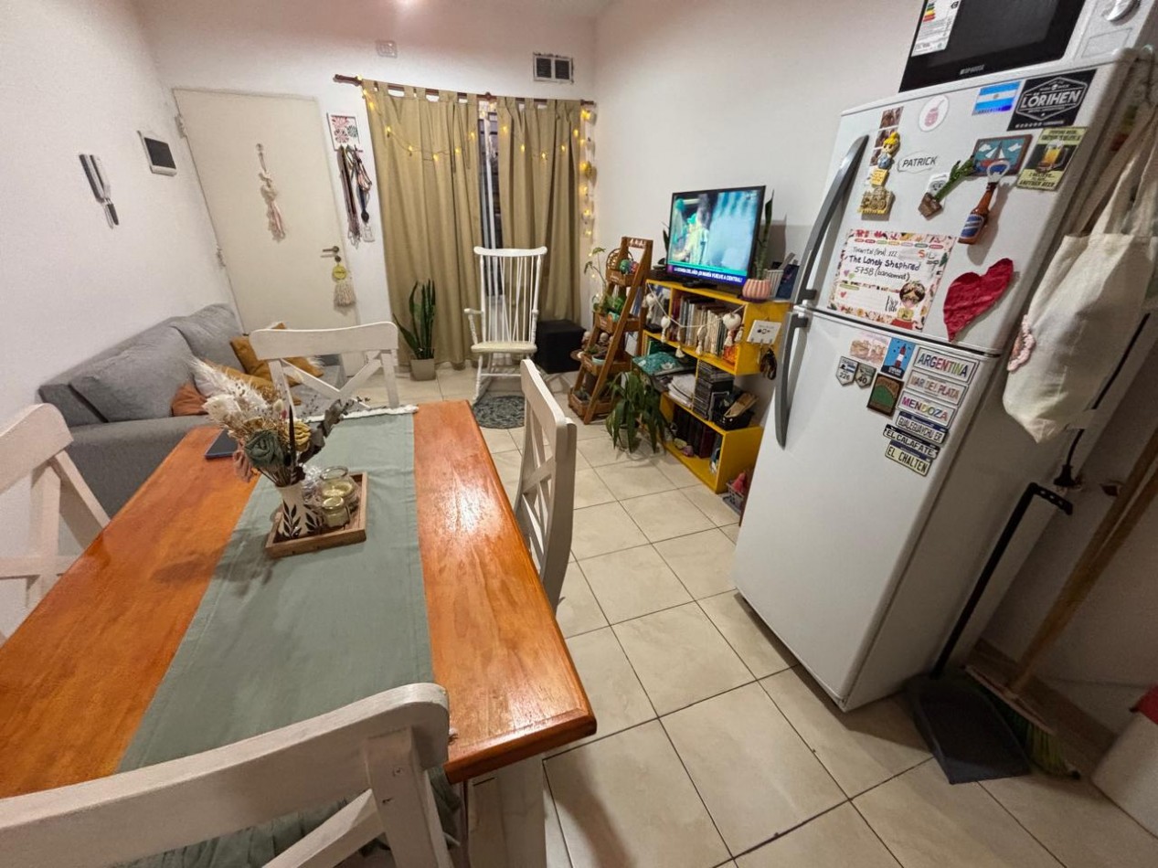 DOS AMBIENTES CON COCHERA EN PLANTA ALTA EN VENTA 