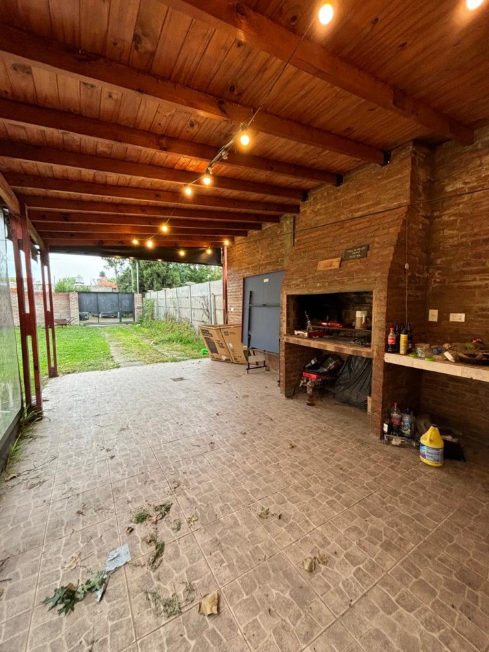 CASA 3 AMBIENTES CON PATIO Y QUINCHO LOS POLVORINES 