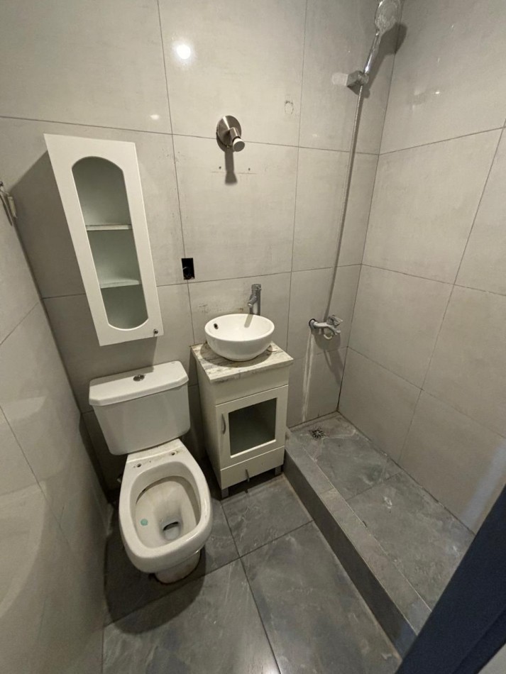 CASA 3 AMBIENTES CON PATIO Y QUINCHO LOS POLVORINES 