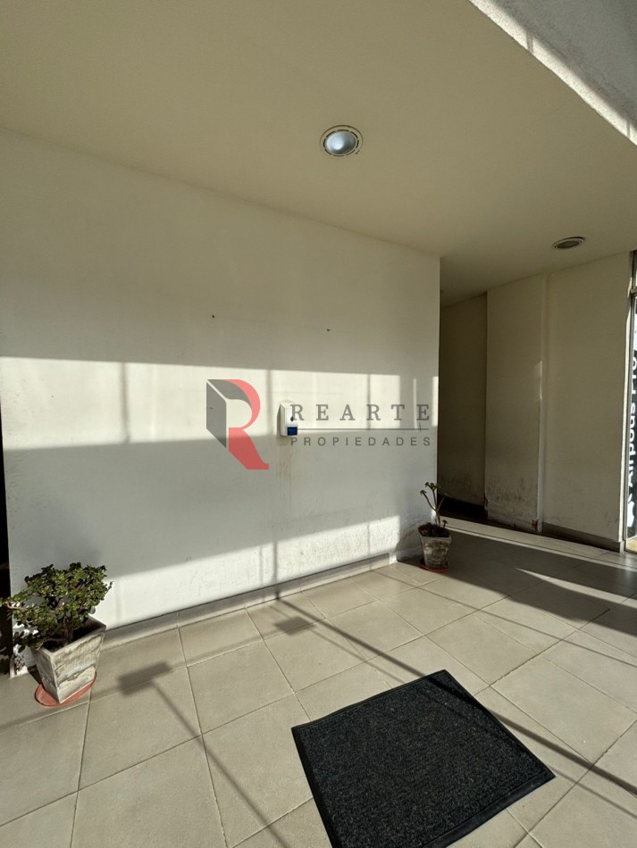 MONOAMBIENTE CON COCHERA EN VENTA