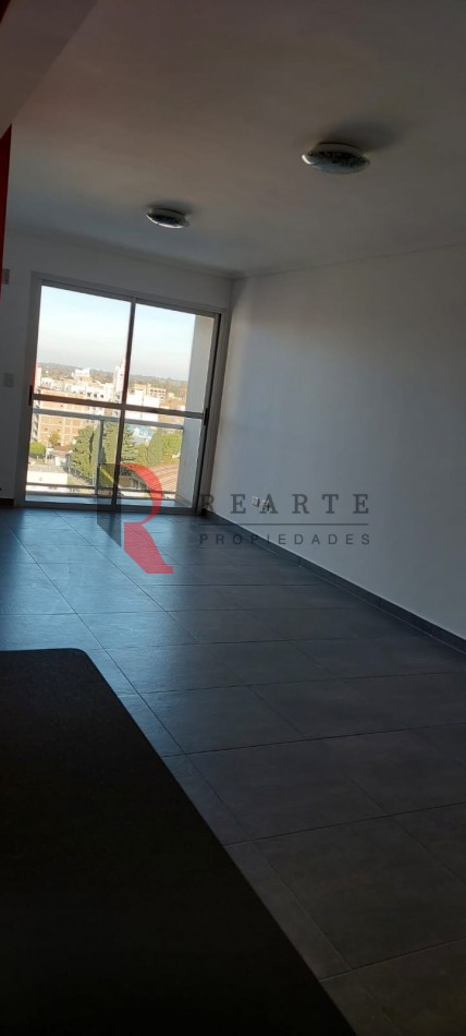 Departamento 2/3 Amb en Edificio Piamonte Piso Alto (Apto Financiacion)