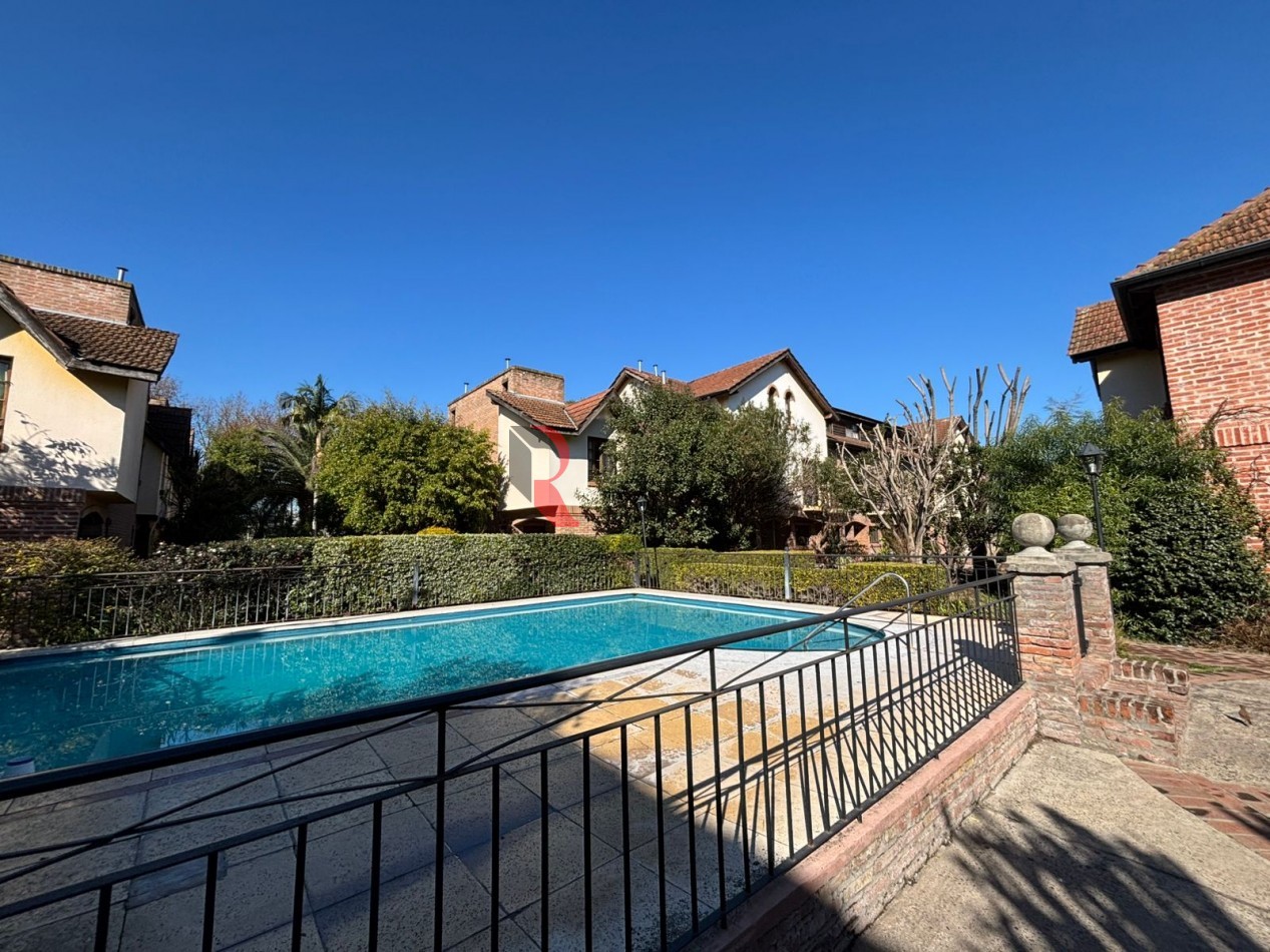 DUPLEX 3 AMBIENTES CON COCHERA Y PATIO APTO CREDITO SAN MIGUEL