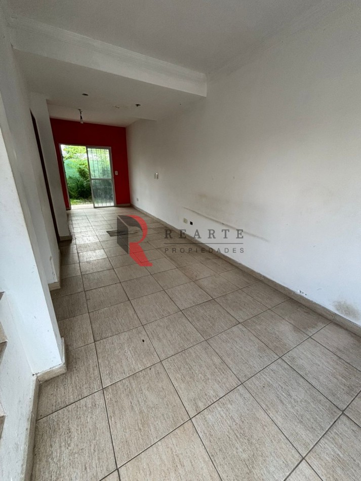 DUPLEX 3 AMBIENTES CON ESPACIO DE GUARDACOCHE EN VENTA SAN MIGUEL