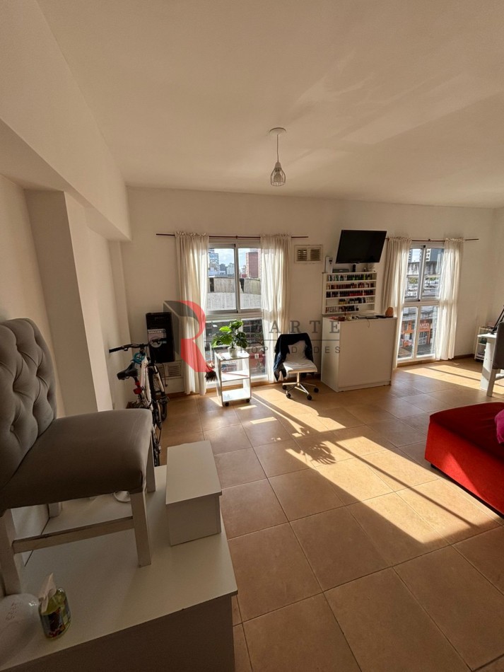 MONOAMBIENTE CON COCHERA EN VENTA