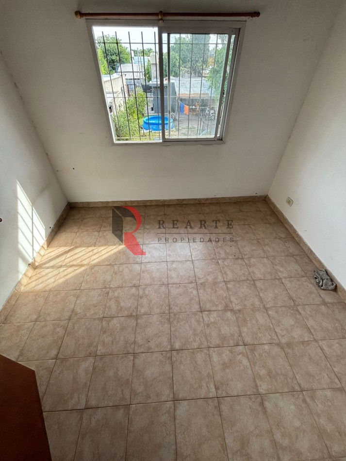 DUPLEX 3 AMBIENTES CON ESPACIO DE GUARDACOCHE EN VENTA SAN MIGUEL