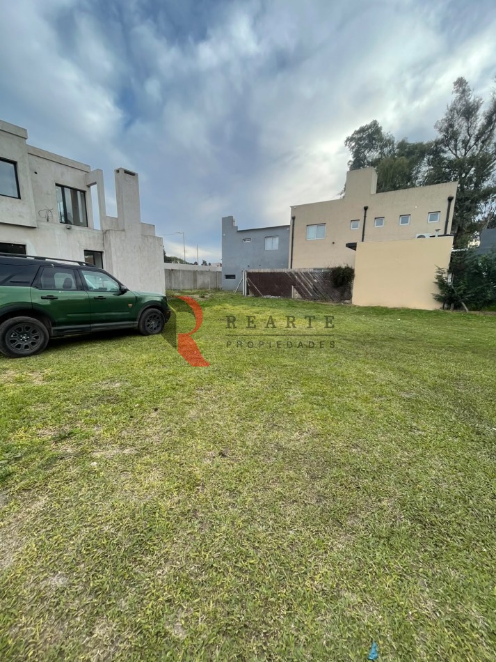 LOTE EN VENTA BARRIO LAS MAGNOLIAS 