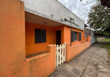 CASA CON LOTE EN MUÑIZ 